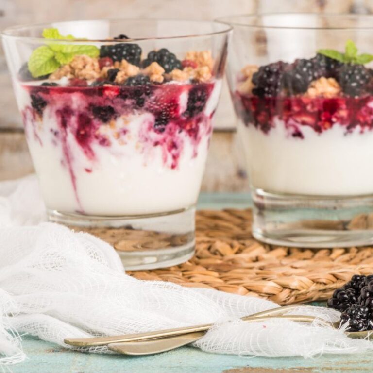 Blackberry-Ginger Overnight Bulgur Breakfast