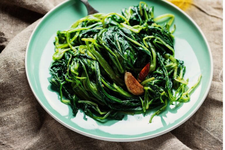 Silverbeet with Garlic and Lemon